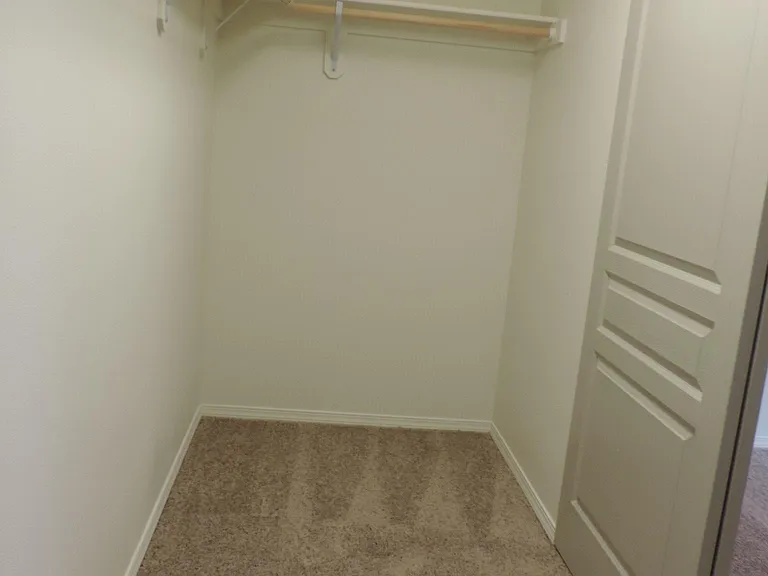 3030 SW Juniper Ave — Photo 9