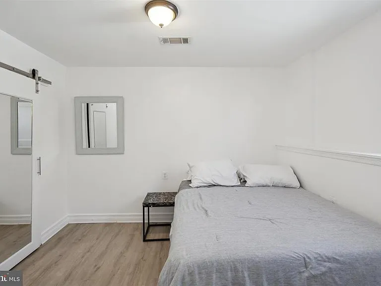 3612 Kemper Rd — Photo 15