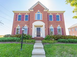 2453 Port Potomac Ave, Woodbridge, VA 22191