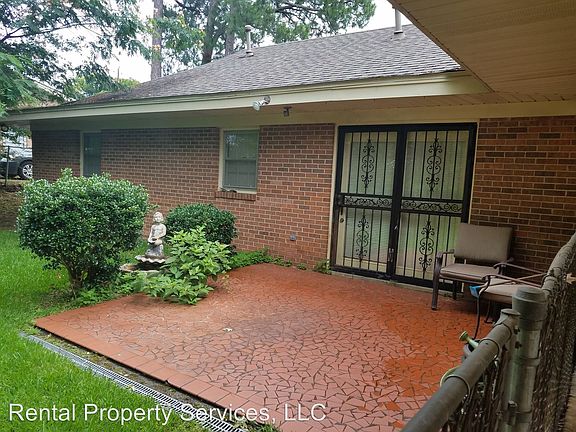 2nd image of 2106 Wentworth Dr