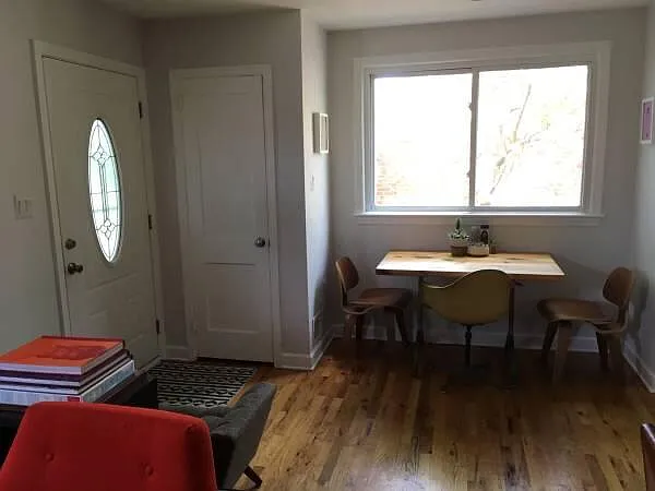 204 E Glebe Rd — Photo 2