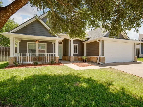 2701 Lynnwood Ct, Bryan, TX 77807