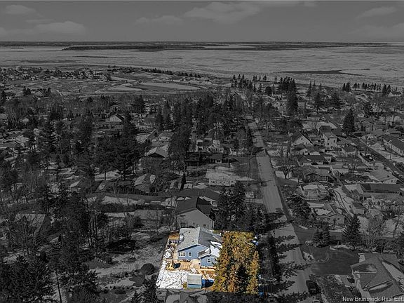 2nd image of 100 Belliveau Beach Rd