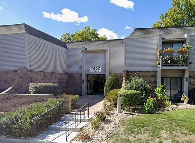 7420 Grand Ave #205