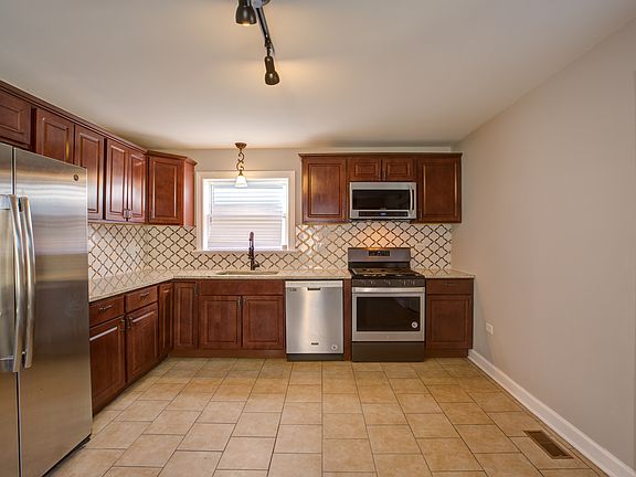 5th image of 12030 S Parnell Ave