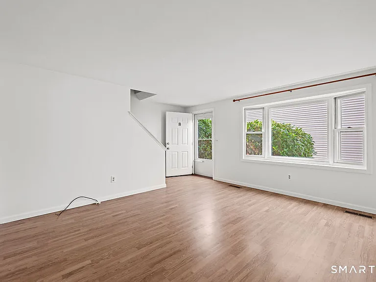 8 Allspice Ln #8 — Photo 9