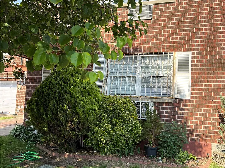 182 Beach 61st St — Photo 12