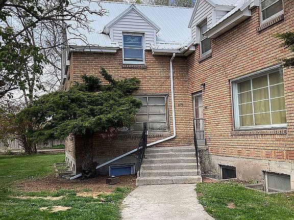 4th image of 579 Lomax St