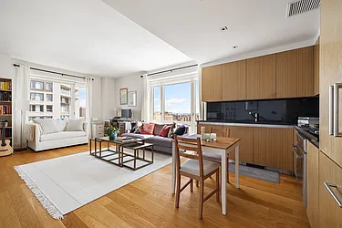 1280 Fifth Avenue, #19E