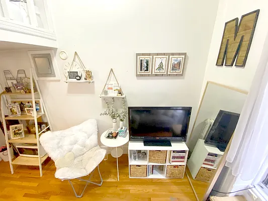 Rented by Corcoran | media 8