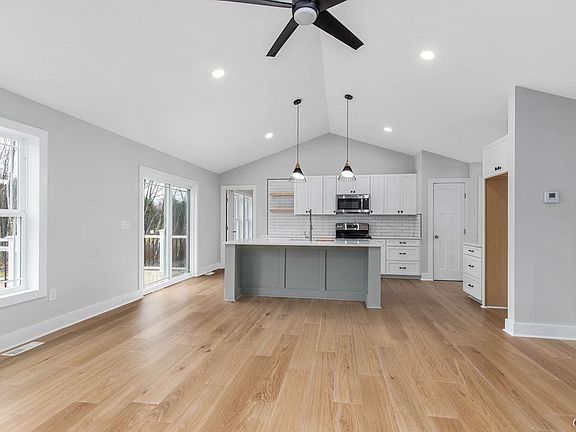 2nd image of 3792 Harke Ln