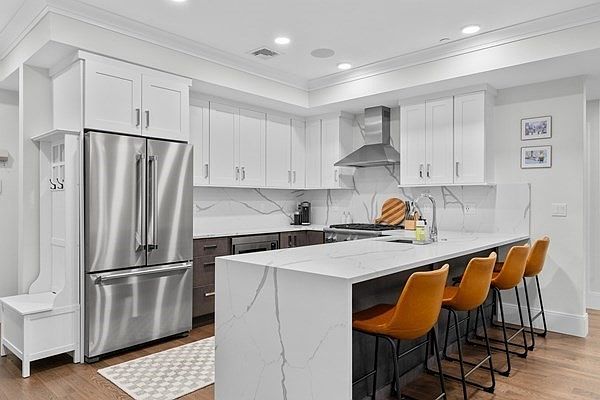 1st image of 10-14 Sydney St #3