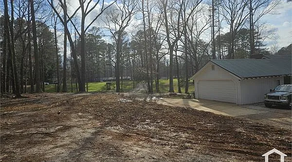 4360 Stonewall Tell Rd — Photo 1