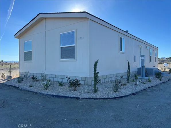 4223 Nyack Rd, Phelan, CA 92371