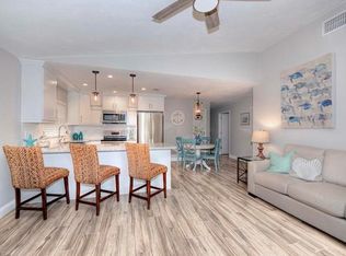 592 99th Ave N, Naples, FL 34108