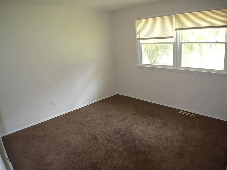 Mountain Ridge Townhouses — Photo 11