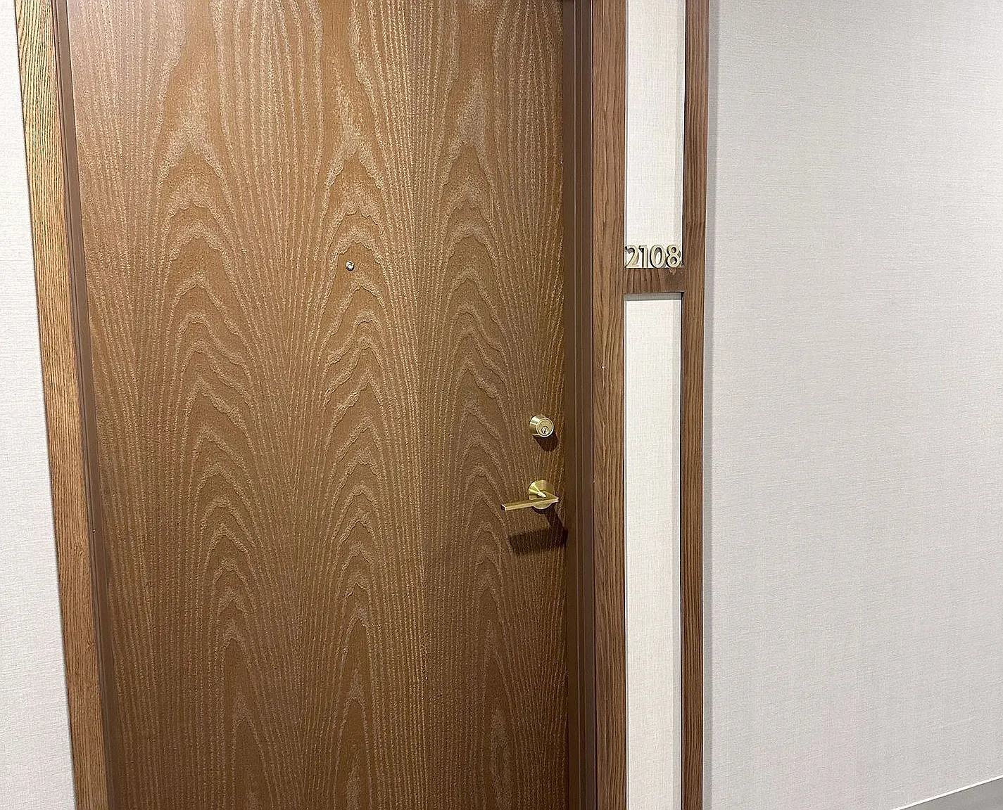 2 bed, $2,400 — Photo 3
