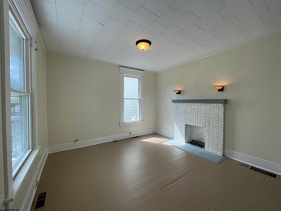 5th image of 609 Oliver Ave