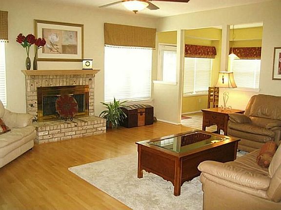 4th image of 2137 Willowood Dr