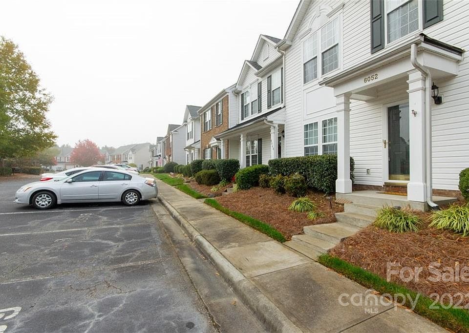 Parkside Townhomes 6052 Sapwood Ct Matthews, NC Zillow Apartments