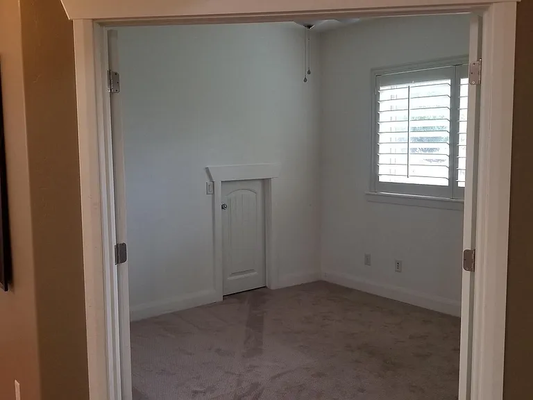 Den/Second bedroom