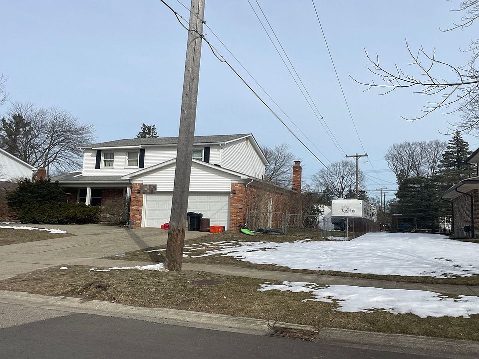 1st image of 18496 Stamford St