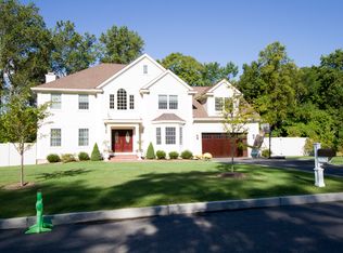 3 Springfield Ct, Pleasantville, NY 10570