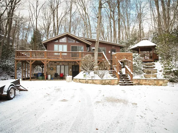 216 Hawkins Hollow Rd, Connellsville, PA 15425