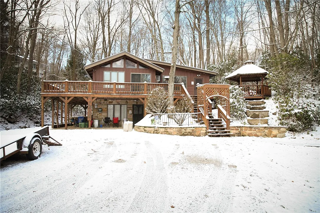 216 Hawkins Hollow Rd photo 1