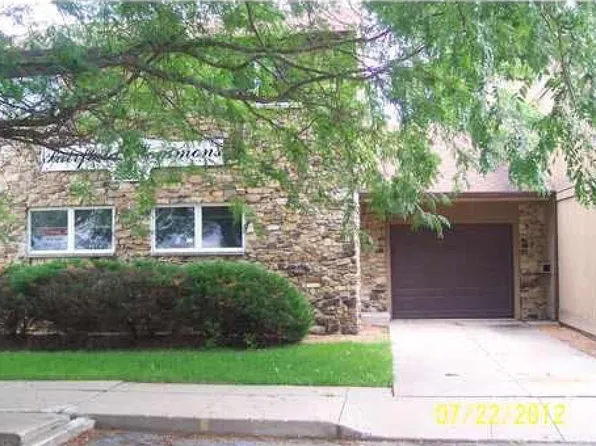 2211 Hillcrest Ave, Plymouth, IN 46563