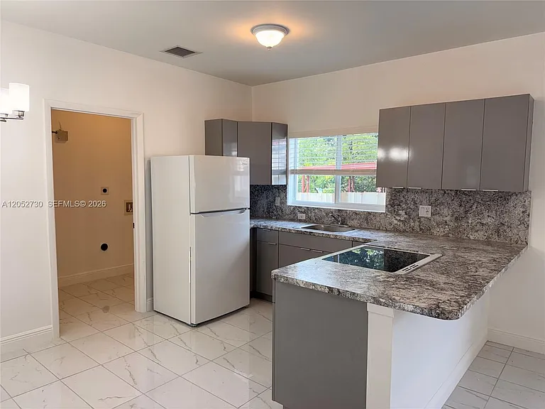 3027 NW 23rd Ave #2 — Photo 5