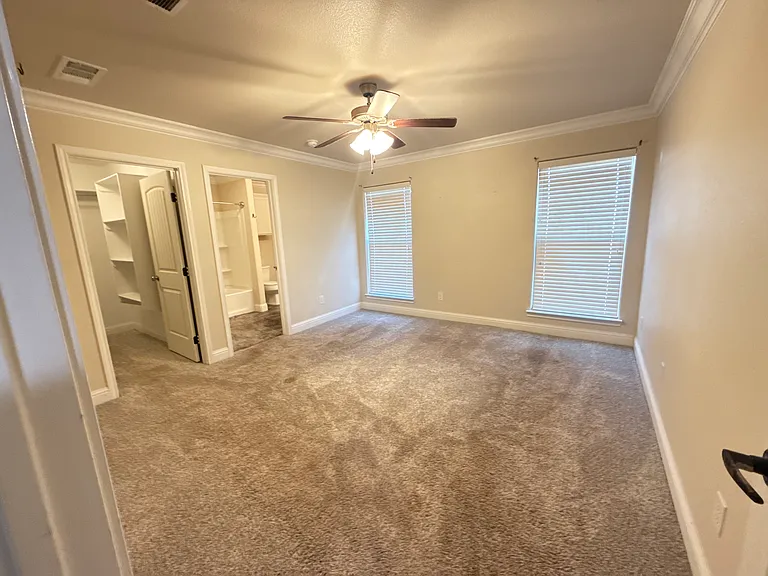 6918 Corral Dr — Photo 9
