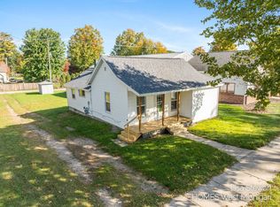 302 W Superior St, Wayland, MI 49348