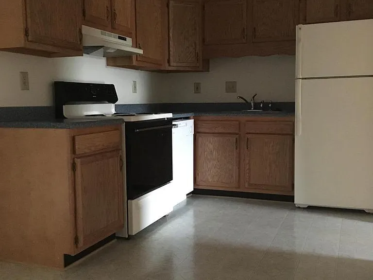 205 Hailey Ln #I8 — Photo 6