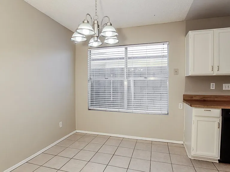 630 E Jensen St #114 — Photo 6