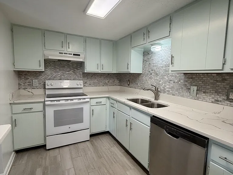 34 Cape Point Ct #1 — Photo 9