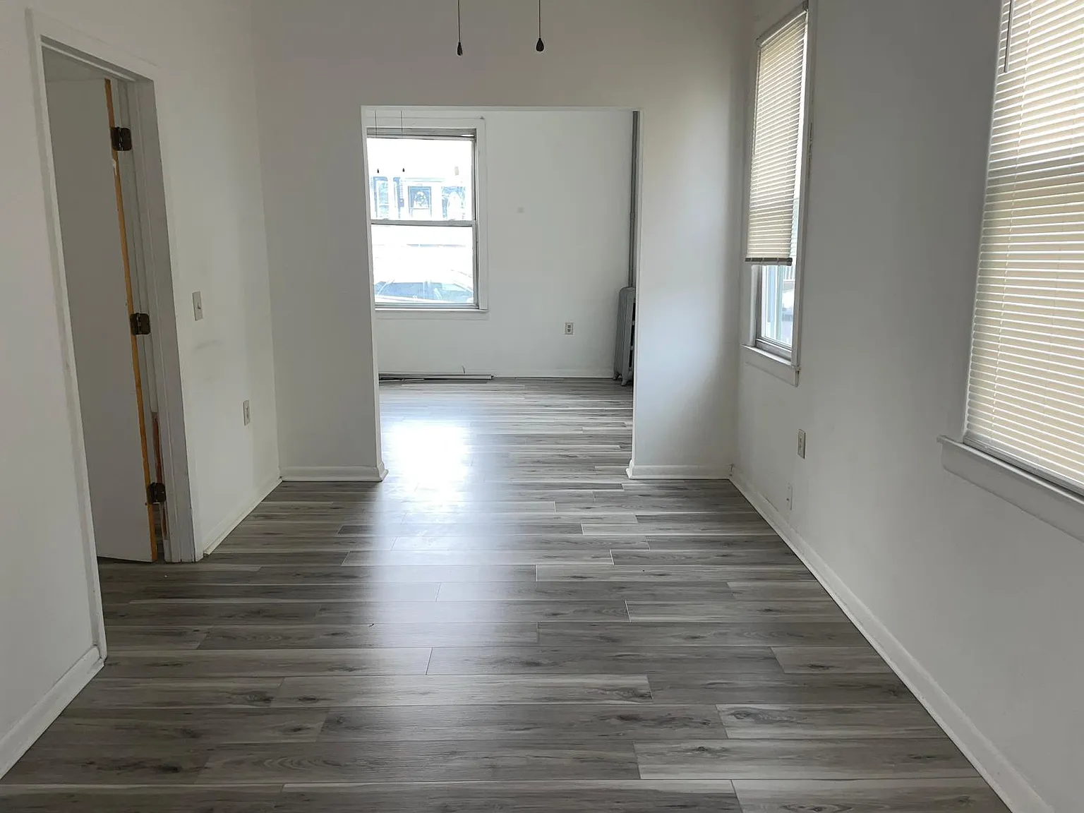 1 bed, 700 sqft, $900 — Photo 3