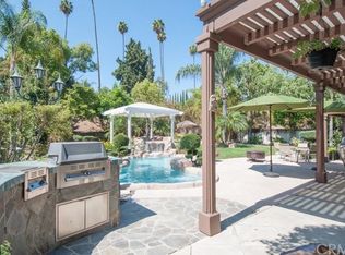 1060 Summerplace Ct, Corona, CA 92881