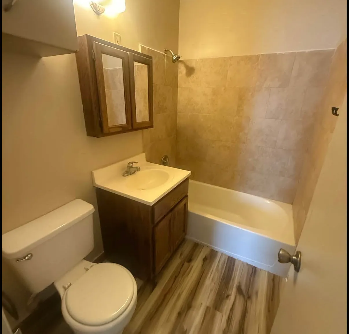 2 bed, 900 sqft, $850 — Photo 4