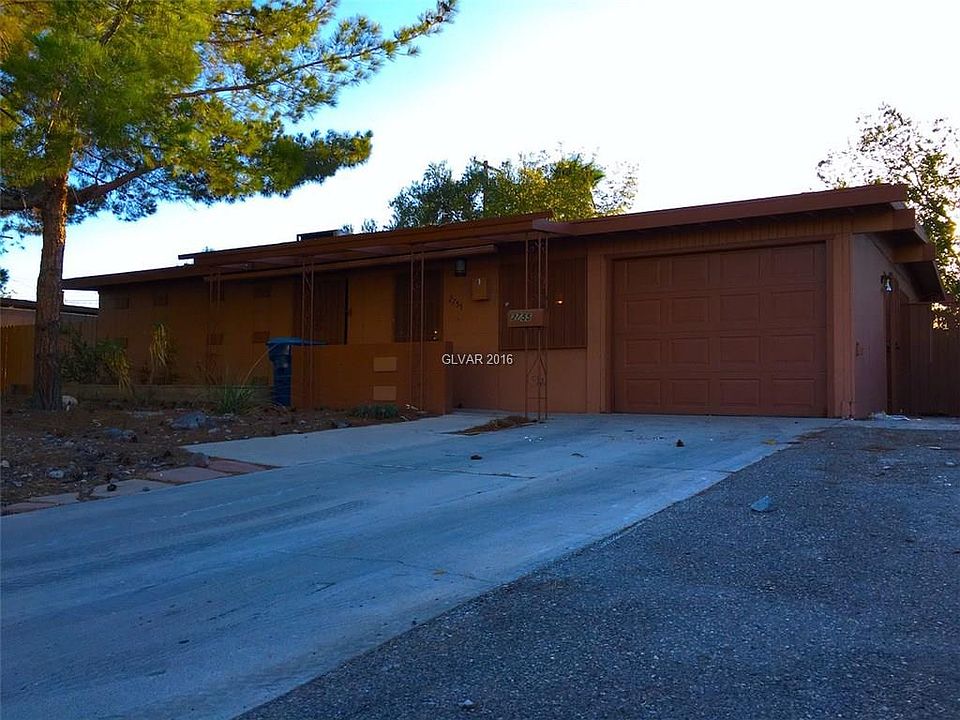 1st image of 2755 Burnham Ave
