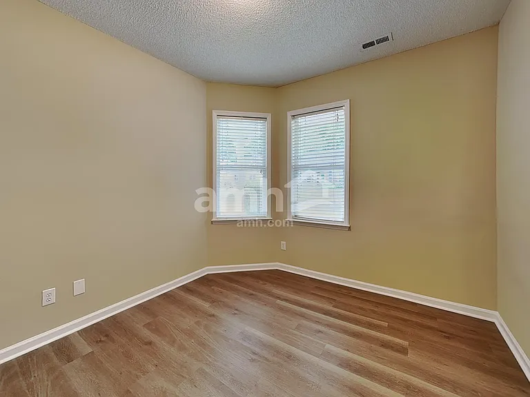 1020 Dual Parks Rd — Photo 17