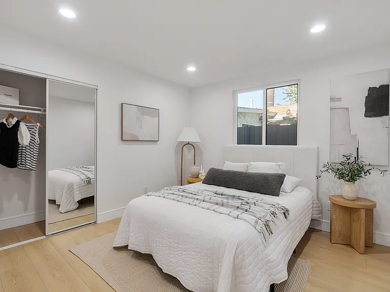 659 S Soto St #1 — Photo 18