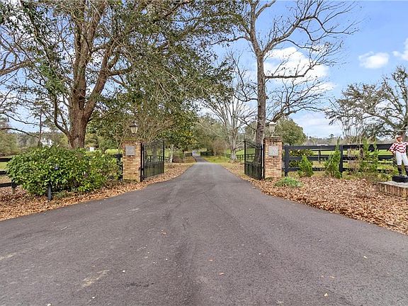 2nd image of 21258 Wallace King Rd