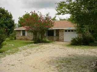 341 Stoneleigh Rd, Center Pt, TX 78010