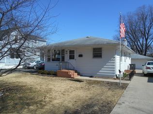 1915 Elim Ave, Zion, IL 60099