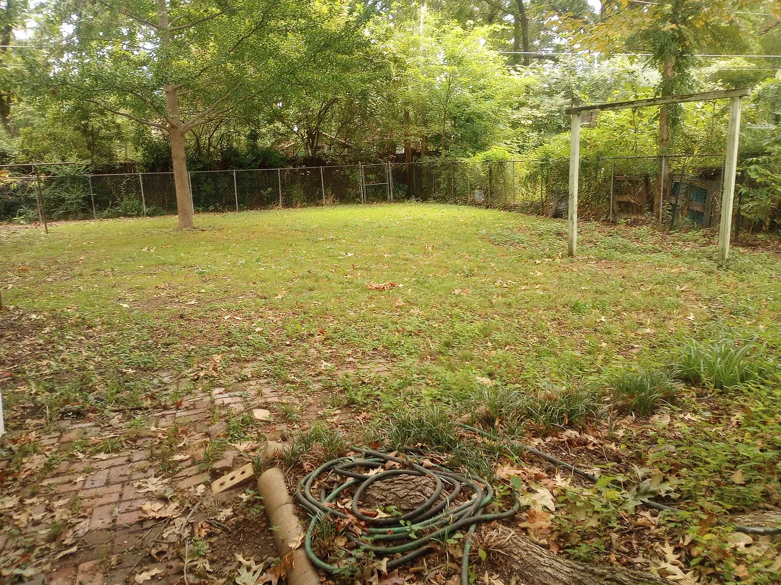 3 bed, 3.0 bath, 1579 sqft, $1,800 — Photo 3