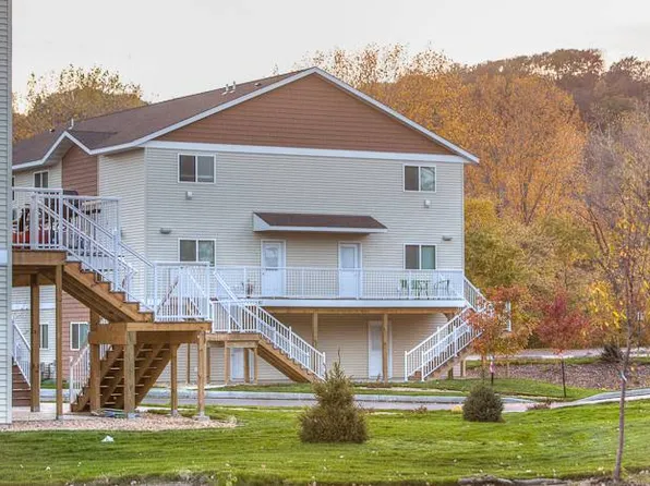 221 Butterworth St APT 8, Mankato, MN 56001