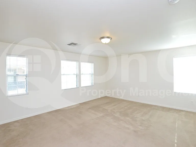 883 S Almira Ave — Photo 13