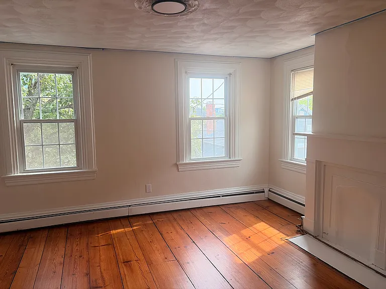 65 Arnold St #3 — Photo 7