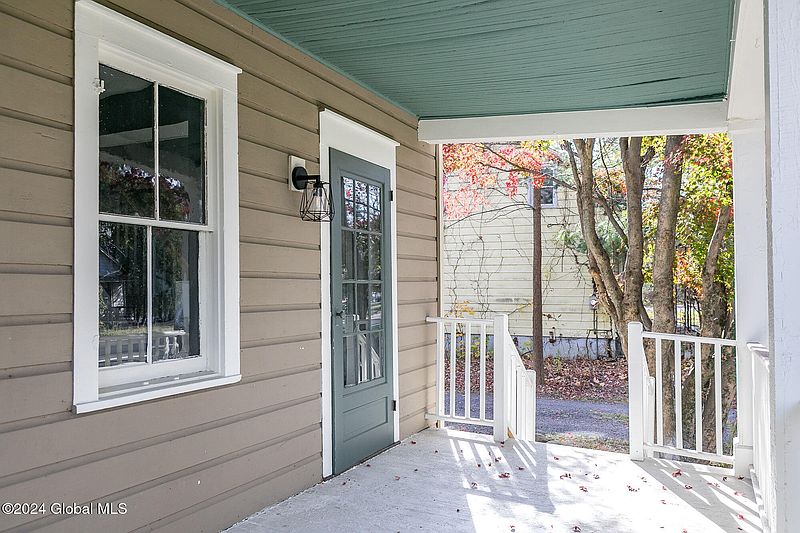 4th image of 3513 Main Street